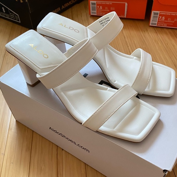 Aldo white square heels - Picture 4 of 4